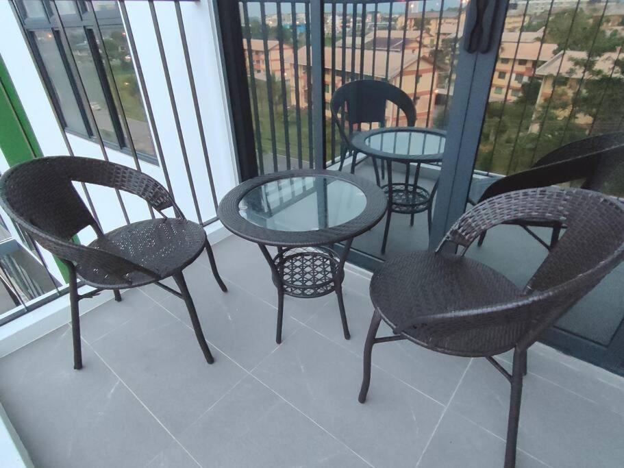 Armadale Residence-3r3b-galacity Airport-free 2 Parking Apartment